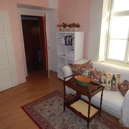 Miraculous Appartement Praha Exteriér fotografie